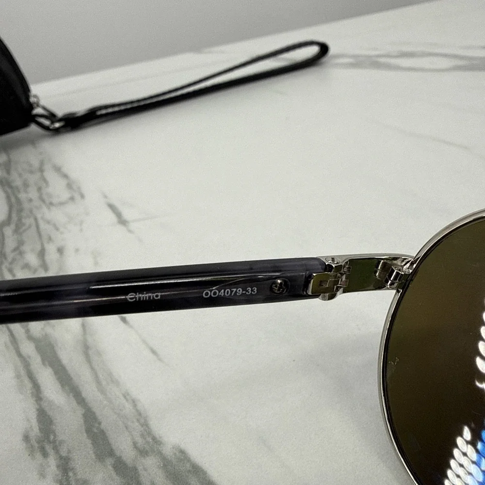 Oakley authentic missing